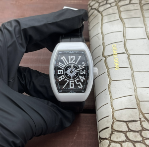 Franck Muller Classic Vanguard Color Dream Quartz Womans Watch Black Alligator Leather Strap 32MM Franck Muller Classic Vanguard Color Dream Quartz Womans Watch Black Alligator Leather Strap 32MM