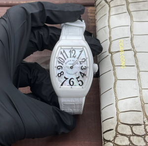 Franck Muller Classic Vanguard Color Dream Quartz Womans Watch White Alligator Leather Strap 32MM Franck Muller Classic Vanguard Color Dream Quartz Womans Watch White Alligator Leather Strap 32MM