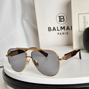 Balmain Soldier C159A Luxury Eyewear Sunglasses Gray Balmain Soldier C159A Luxury Eyewear Sunglasses Gray