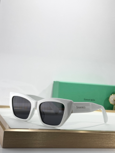 Tiffany Cat Eye Luxury Eyewear Sunglasses TF5022 White Tiffany Cat Eye Luxury Eyewear Sunglasses TF5022 White