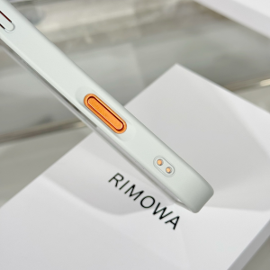 Rimowa Plastic iPhone 17 Case White