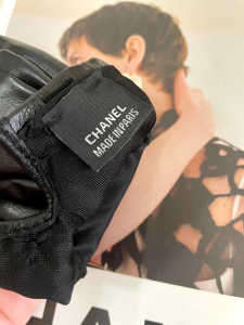 Chanel Coco CC Logo Black Leather Gloves