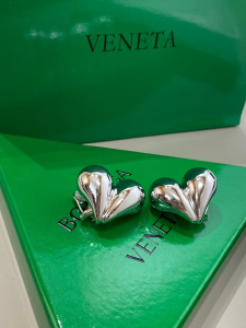 Bottega Veneta Drop Shapes Clip White Gold Metal Earrings Bottega Veneta Drop Shapes Clip White Gold Metal Earrings