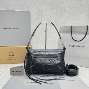 Balenciaga Medium Le City Moto Shoulder Crossbody Bag Black Arena Lambskin Leather Balenciaga Medium Le City Moto Shoulder Crossbody Bag Black Arena Lambskin Leather