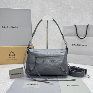 Balenciaga Medium Le City Moto Shoulder Crossbody Bag Gray Arena Lambskin Leather Balenciaga Medium Le City Moto Shoulder Crossbody Bag Gray Arena Lambskin Leather