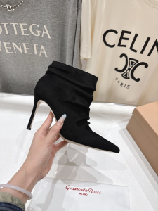 Gianvito Rossi Black Suede Leather High Heeled Ankle Boots 95MM Gianvito Rossi Black Suede Leather High Heeled Ankle Boots 95MM
