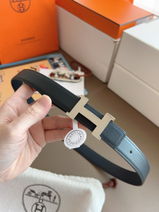 Hermes Classic H Buckle Black Calfskin Leather Belt Hermes Classic H Buckle Black Calfskin Leather Belt