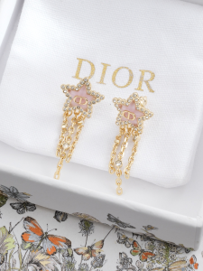 Dior Crystal Pink Star Petit CD Lucky Baroque Earrings Dior Crystal Pink Star Petit CD Lucky Baroque Earrings