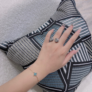 Louis Vuitton Studdy Cocktail Rings