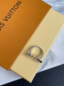 Louis Vuitton Studdy Cocktail Rings
