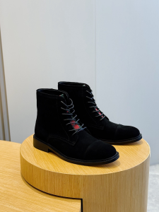 Gucci Mens Lace Up Ankle Boot with Web Black Suede Leather Gucci Mens Lace Up Ankle Boot with Web Black Suede Leather