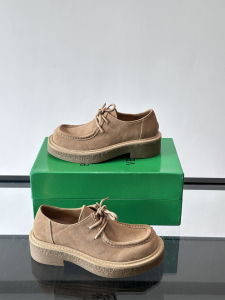 Bottega Veneta Haddock Lace Up Shoes Beige Suede Leather Bottega Veneta Haddock Lace Up Shoes Beige Suede Leather