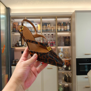 Fendi Ffold Brown Black Leather Low Heeled Slingbacks Pumps 80MM Fendi Ffold Brown Black Leather Low Heeled Slingbacks Pumps 80MM