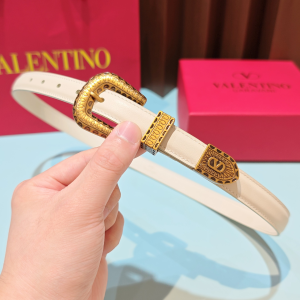 Valentino Vlogo Signature Leather Belt White 20MM Valentino Vlogo Signature Leather Belt White 20MM