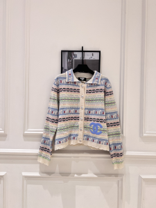 Chanel CC Logo Knitted Wool Cardigan Chanel CC Logo Knitted Wool Cardigan
