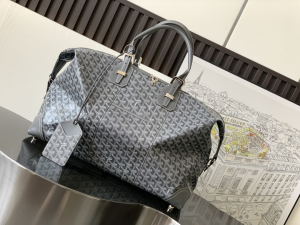 Goyard Travel 45 Carry on Luggage Gray Goyardine Canvas and Cowhide Leather Goyard Travel 45 Carry on Luggage Gray Goyardine Canvas and Cowhide Leather