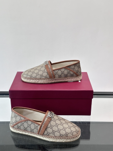 Gucci Interlocking G Beige GG Canvas Espadrilles Flats Gucci Interlocking G Beige GG Canvas Espadrilles Flats