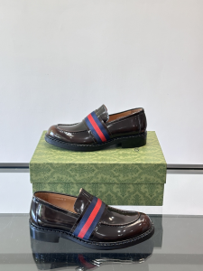 Gucci Web Brown Patent Leather Slip Ons Loafers Gucci Web Brown Patent Leather Slip Ons Loafers