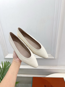 Loro Piana Rebecca Ballet Flats White Calfskin Leather Loro Piana Rebecca Ballet Flats White Calfskin Leather