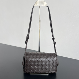 Bottega Veneta Notturno Pouch Shoulder Bag Dark Brown Woven Leather Bottega Veneta Notturno Pouch Shoulder Bag Dark Brown Woven Leather