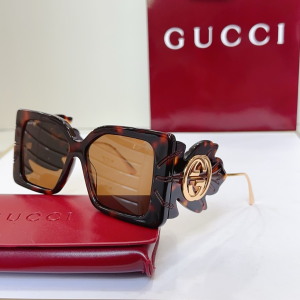 Gucci Interlocking G Runway Edition Brown Wing Luxury Eyewear Sunglasses Gucci Interlocking G Runway Edition Brown Wing Luxury Eyewear Sunglasses