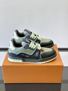 Louis Vuitton LV Trainers Sneakers Dark Green Canvas and Calfskin Leather Louis Vuitton LV Trainers Sneakers Dark Green Canvas and Calfskin Leather