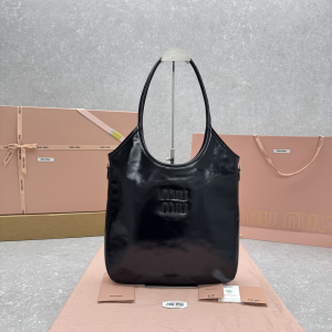 Miu Miu IVY Black Leather Hobo Shoulder Bag 5BG231 Miu Miu IVY Black Leather Hobo Shoulder Bag 5BG231