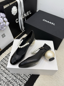 Chanel Imatation Pearls Mary Janes Pumps Black Lambskin Calfskin Chanel Imatation Pearls Mary Janes Pumps Black Lambskin Calfskin