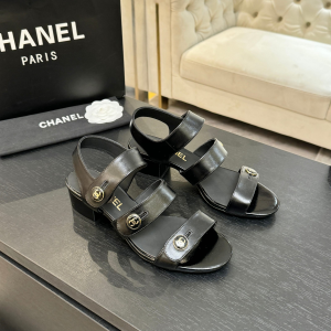 Chanel Turnlock CC Logo Heeled Leather Sandals Black Chanel Turnlock CC Logo Heeled Leather Sandals Black