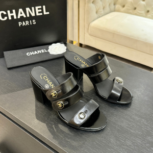 Chanel Turnlock CC Logo Heeled Leather Slides Sandals Black MM Chanel Turnlock CC Logo Heeled Leather Slides Sandals Black MM