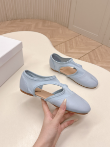 Maison Margiela Tabi Jazz Leather Ballet Flats Slipper Light Blue Maison Margiela Tabi Jazz Leather Ballet Flats Slipper Light Blue