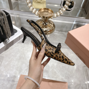 Miu Miu Beige Leopard Horse Hair Bowknot Slingback Pumps 45MM Miu Miu Beige Leopard Horse Hair Bowknot Slingback Pumps 45MM
