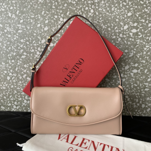 Valentino Small DeVain Pink Nappa Leather Shoulder Bag Valentino Small DeVain Pink Nappa Leather Shoulder Bag