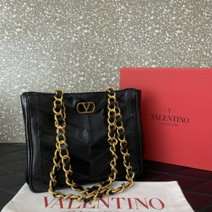 Valentino Small Laseine Shopping Bag Black Nappa Leather With Chevron Pattern Valentino Small Laseine Shopping Bag Black Nappa Leather With Chevron Pattern