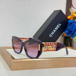 Chanel CC Chain Square Luxury Eyewear Sunglasses CH1916Q Purple Chanel CC Chain Square Luxury Eyewear Sunglasses CH1916Q Purple