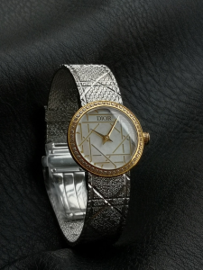 Dior La D De Dior Satine Milanese Mesh Bracelet Watch Silver 25MM Dior La D De Dior Satine Milanese Mesh Bracelet Watch Silver 25MM