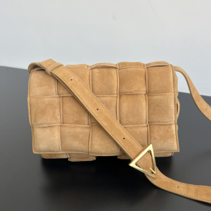 Bottega Veneta Beige Suede Leather Padded Cassette Flap Shoulder Bag Bottega Veneta Beige Suede Leather Padded Cassette Flap Shoulder Bag