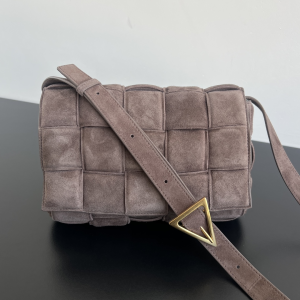 Bottega Veneta Purple Suede Leather Padded Cassette Flap Shoulder Bag Bottega Veneta Purple Suede Leather Padded Cassette Flap Shoulder Bag