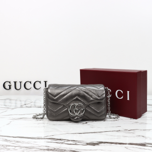 Gucci GG Marmont Mini Chain Shoulder Bag Silver Gray Matelasse Chevron Lambskin Leather Gucci GG Marmont Mini Chain Shoulder Bag Silver Gray Matelasse Chevron Lambskin Leather