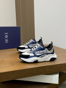 Dior Mens B22 Leather and Technical Mesh Fabric Sneakers Blue Dior Mens B22 Leather and Technical Mesh Fabric Sneakers Blue