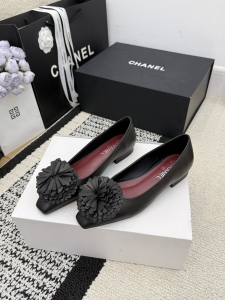 Chanel Black Leather Flower Ballet Flats Chanel Black Leather Flower Ballet Flats