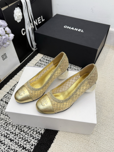 Chanel CC Logo Mesh Pearl Heeled Pumps Gold Chanel CC Logo Mesh Pearl Heeled Pumps Gold