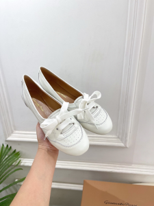 Gianvito Rossi vault lace up Perforated Leather Ballet Flats White Gianvito Rossi vault lace up Perforated Leather Ballet Flats White