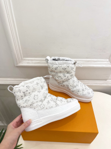 Louis Vuitton LV Cloud Lace Up Ankle Boot Sneaker White Monogram Tweed and Leather Louis Vuitton LV Cloud Lace Up Ankle Boot Sneaker White Monogram Tweed and Leather