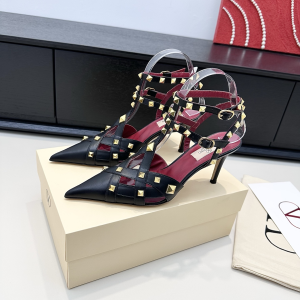 Valentino Rockstud Studdy Black Leather Pumps 90MM Valentino Rockstud Studdy Black Leather Pumps 90MM