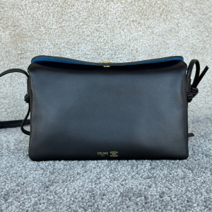 Celine Trio Flap Shoulder Crossbody Bag Black Smooth Lambskin Celine Trio Flap Shoulder Crossbody Bag Black Smooth Lambskin