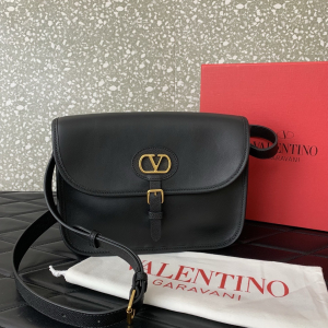 Valentino garavani antibes calfskin shoulder bag Black Valentino garavani antibes calfskin shoulder bag Black