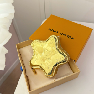 Louis Vuitton Gold Monogram Leather Spark Star Coin Purse Louis Vuitton Gold Monogram Leather Spark Star Coin Purse
