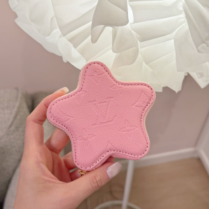 Louis Vuitton Pink Monogram Leather Spark Star Coin Purse Louis Vuitton Pink Monogram Leather Spark Star Coin Purse
