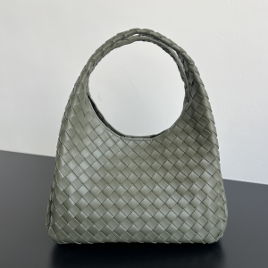 Bottega Veneta Medium Campana Green Intrecciato Leather Hobo Shoulder Bag Bottega Veneta Medium Campana Green Intrecciato Leather Hobo Shoulder Bag